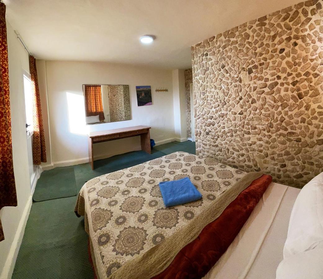 Hotel Orient Gate Wadi Musa Exterior foto